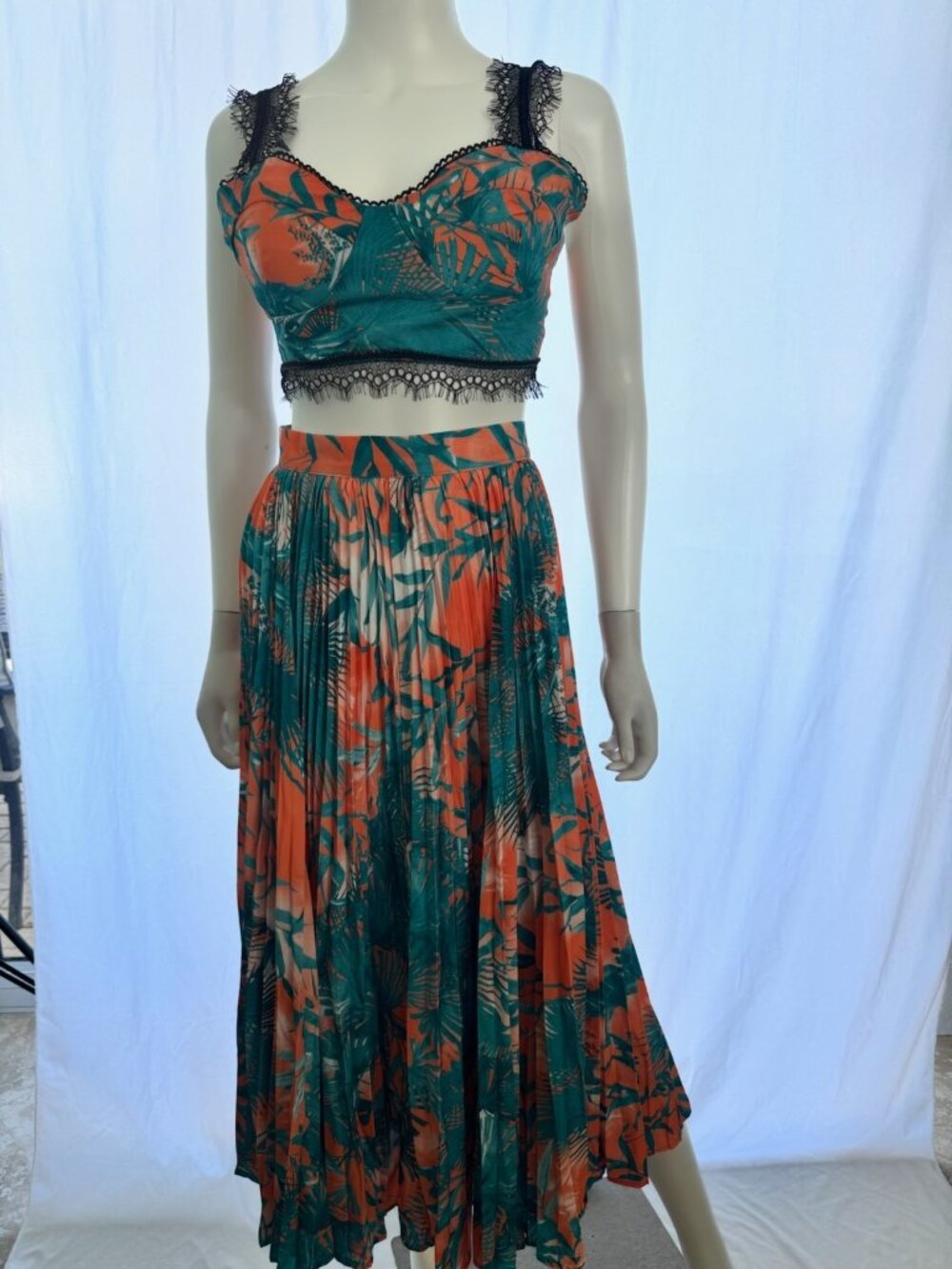 2 Piece Set Daimaran Tropical Palm Leaf Crop Top Pleated Maxi Skirt Orange Green